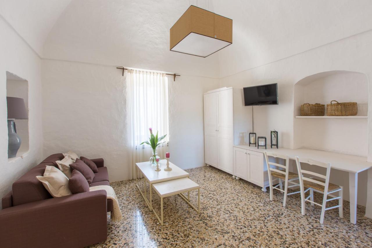 Masseria Castelluzzo Челье-Мессапика Экстерьер фото